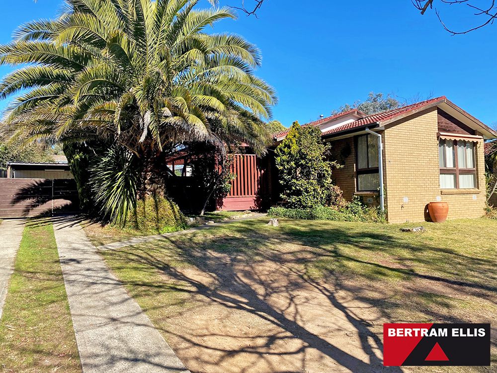 3 bedrooms House in 45 Bunbury Street STIRLING ACT, 2611