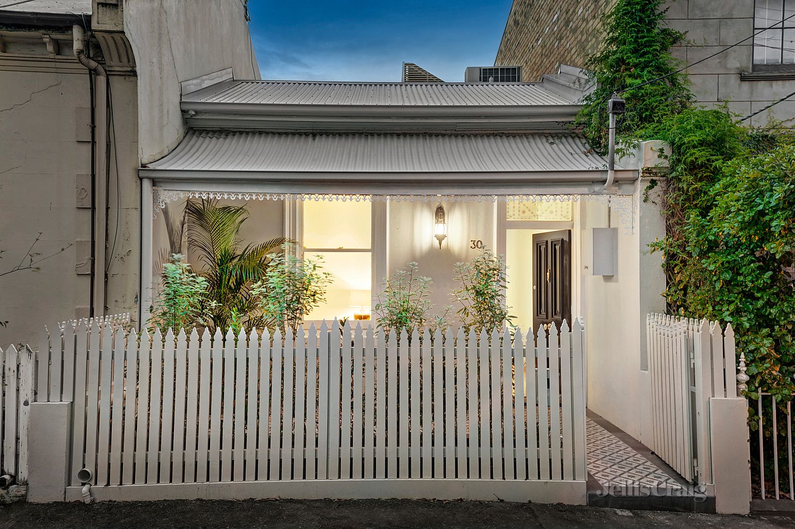 30 Barkly Street, Carlton VIC 3053, Image 1