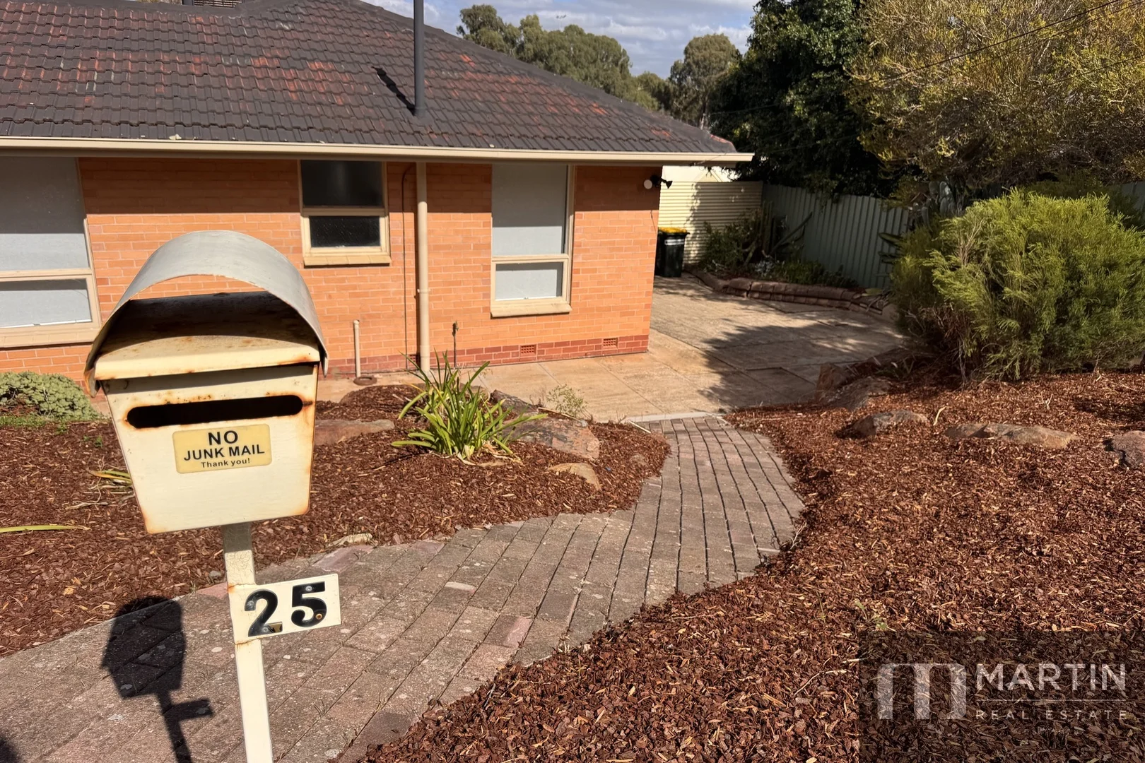 Additional image 3 of 25 Geraldine Street, Valley View SA 5093
