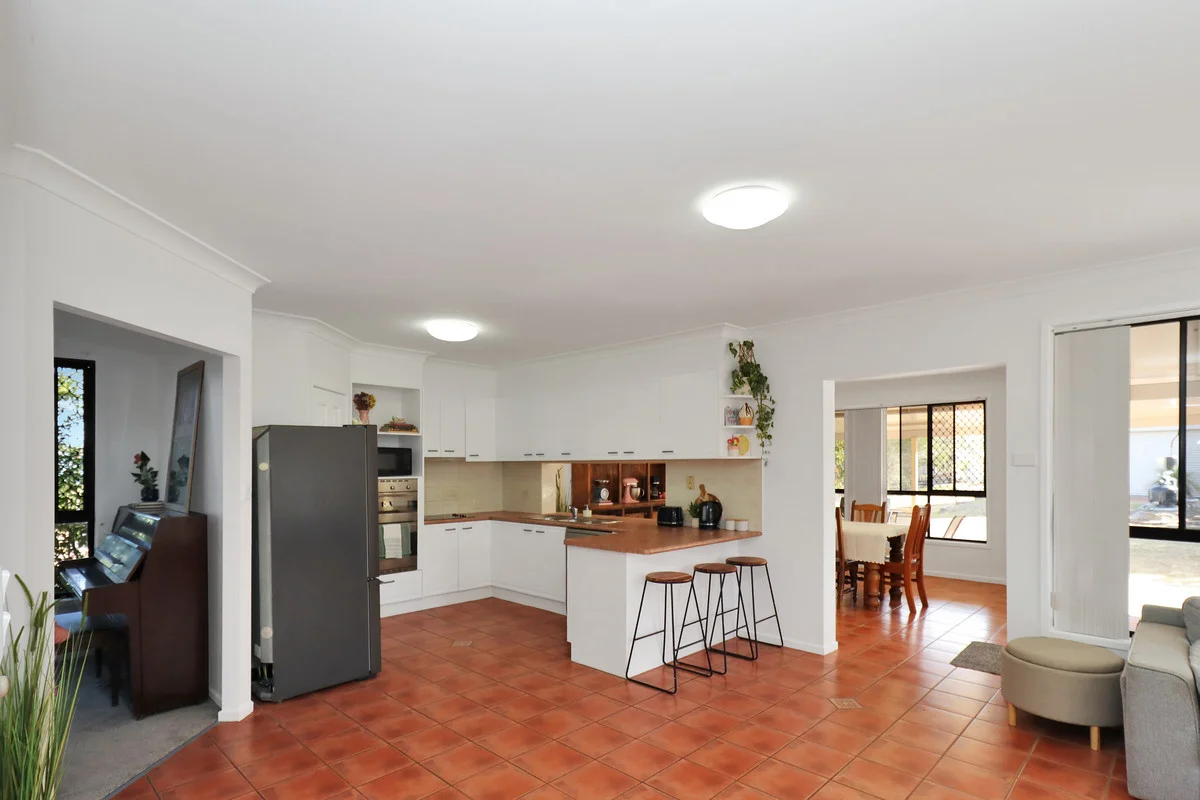 Additional image 11 of 24 Fairway Crescent, Stanthorpe QLD 4380