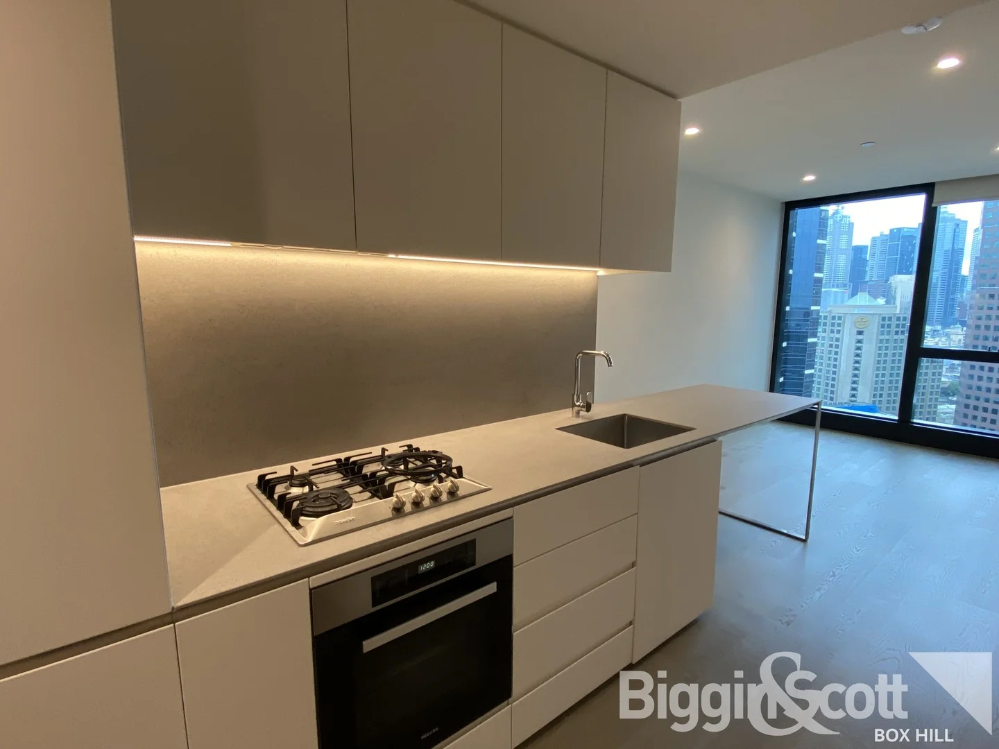 2605/70 Southbank Boulevard, Southbank VIC 3006
