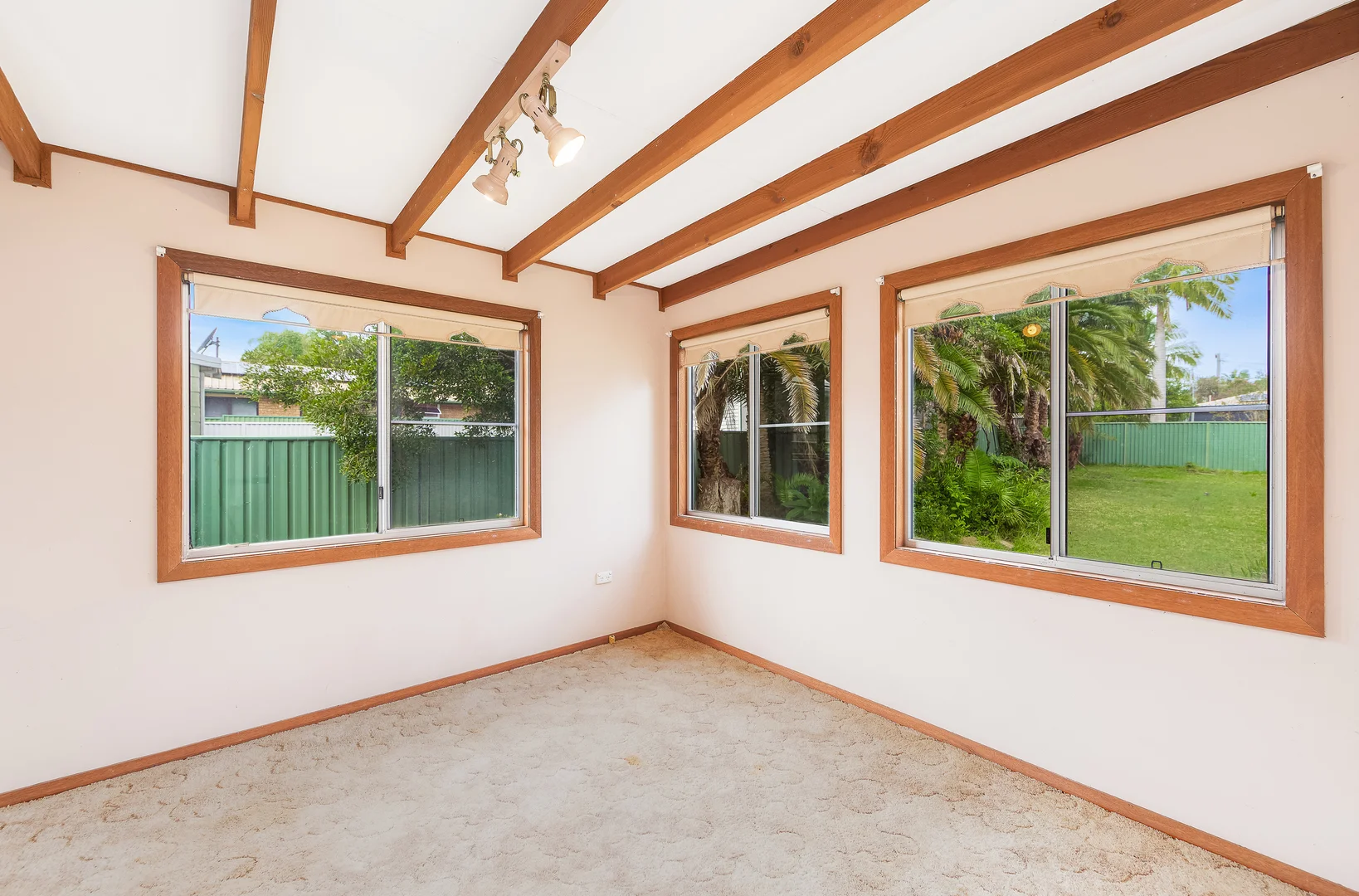 Additional image 8 of 32 Wadalba Avenue, Lake Haven NSW 2263