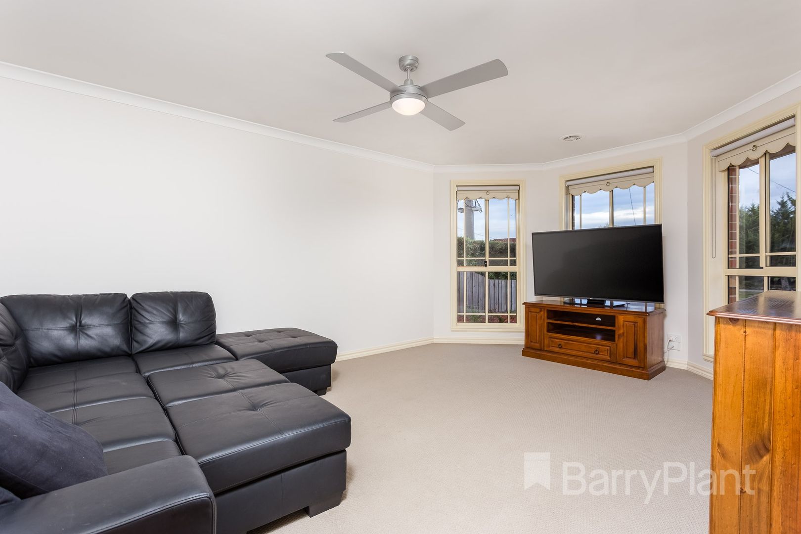 6 Kitson Court, Altona Meadows VIC 3028, Image 1