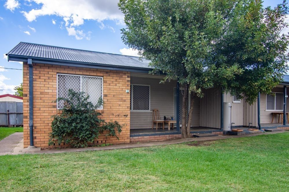 6 bedrooms House in 4 Bent Street WEST TAMWORTH NSW, 2340