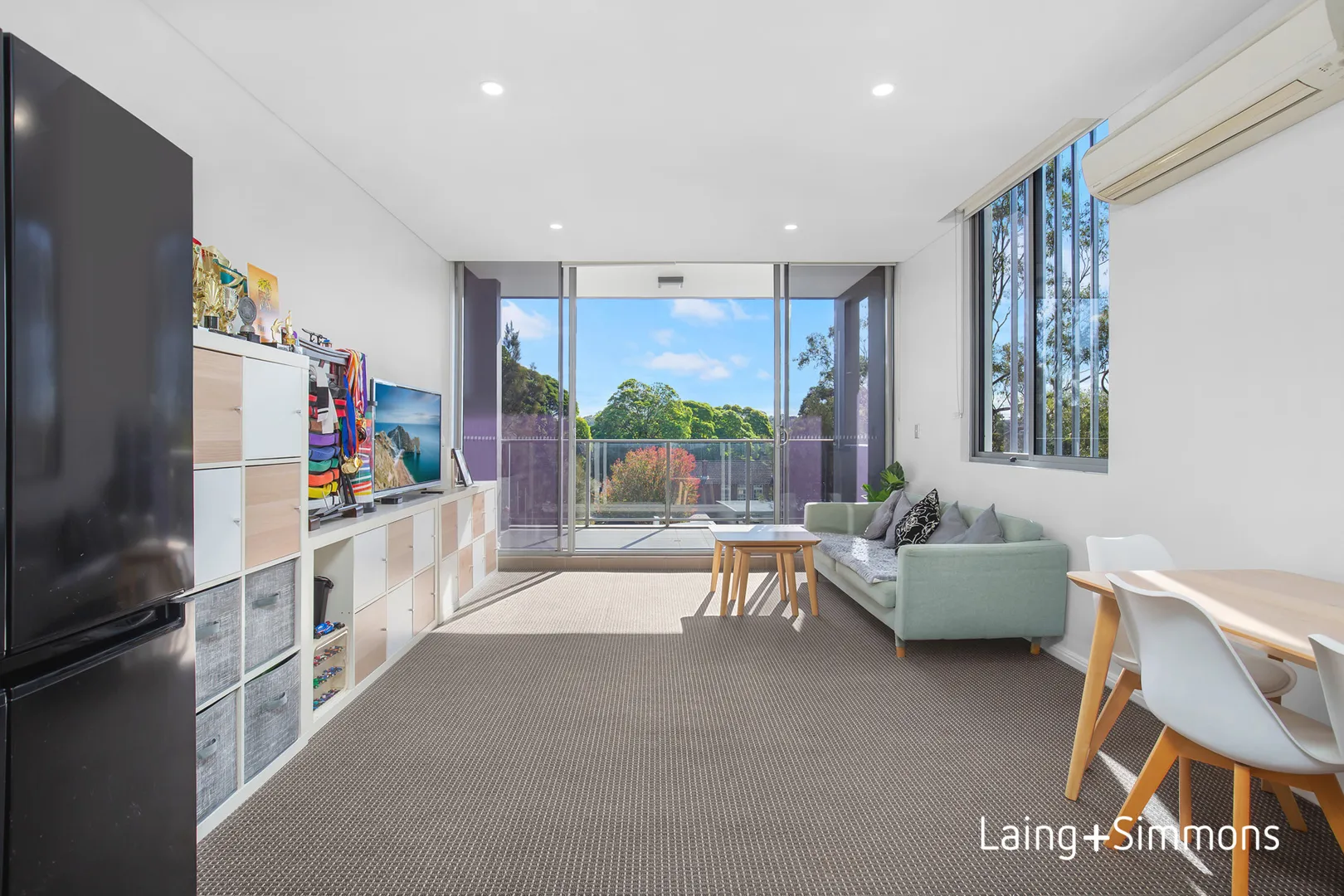 Apartment in Sydney, Turrella - View 3