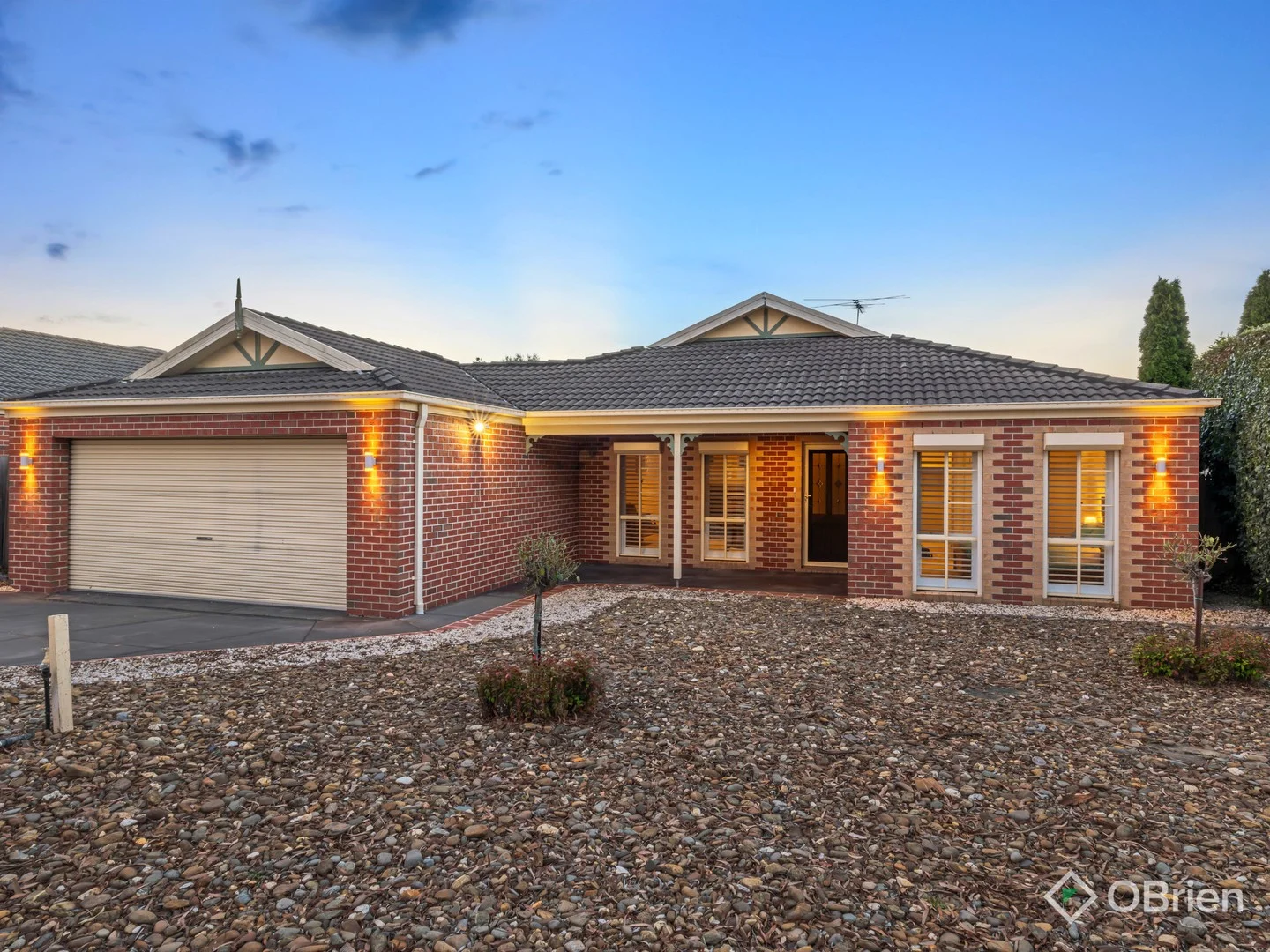 54 Ferndown Drive, Cranbourne VIC 3977