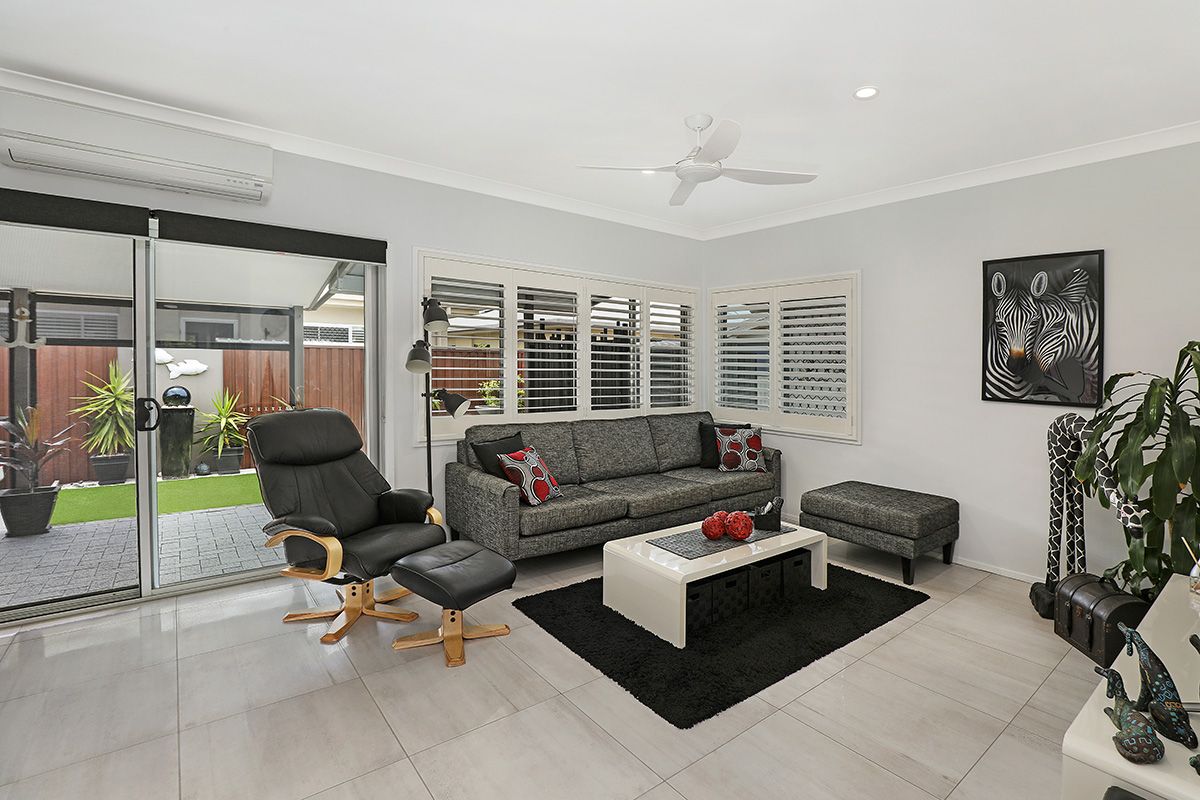 60/2 Grand Parade, Parrearra QLD 4575, Image 1