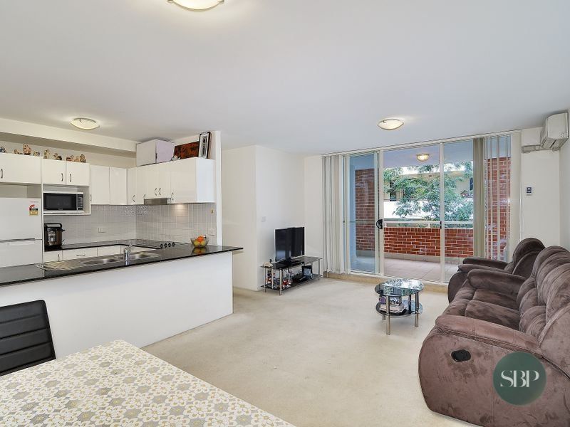 2 bedrooms Apartment / Unit / Flat in 5/15-23 Orara Street WAITARA NSW, 2077