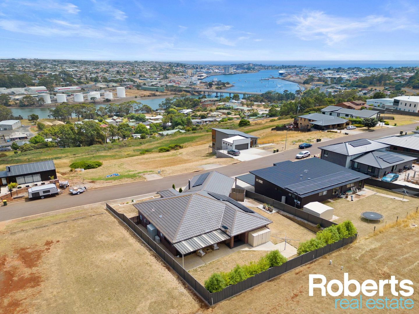 33 Skyline Drive, East Devonport TAS 7310, Image 2