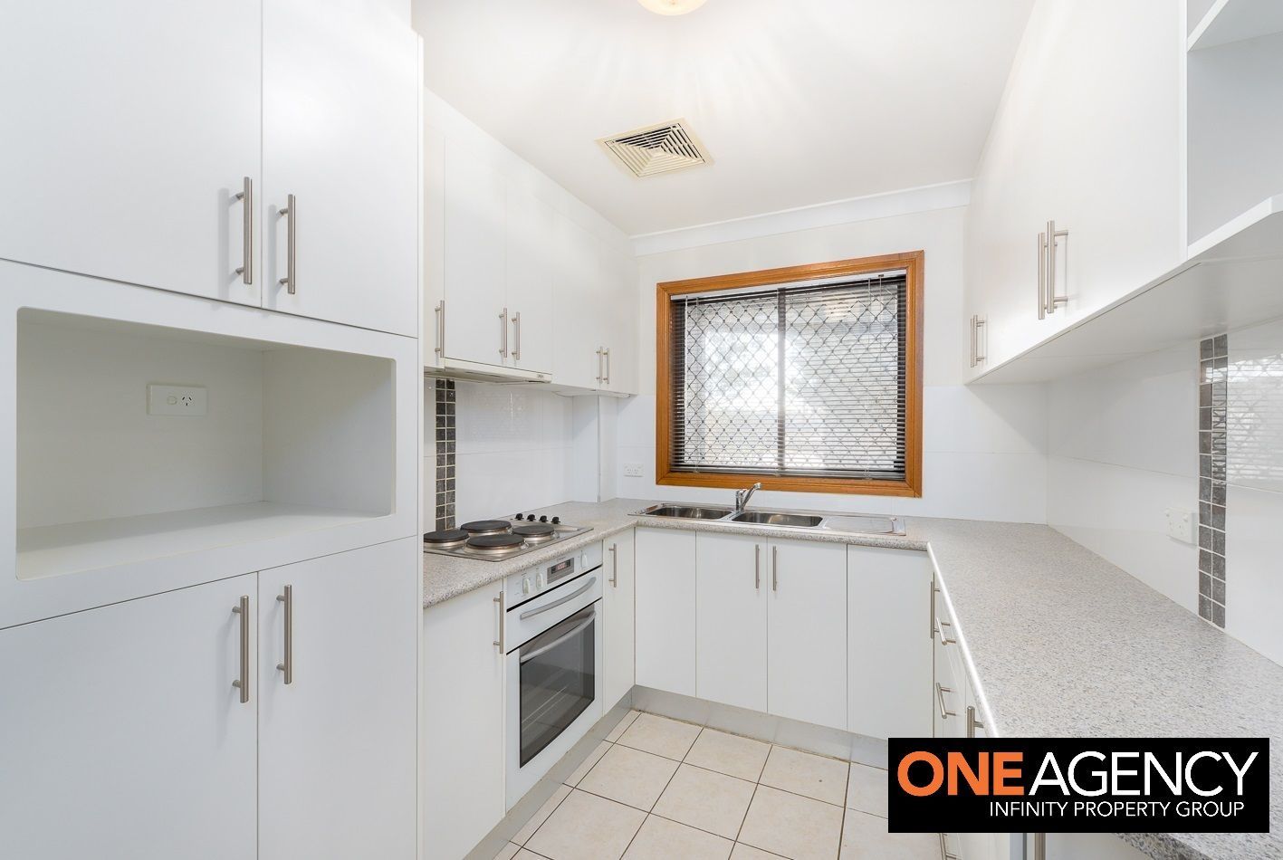 1/92 Minto Road, Minto NSW 2566, Image 1
