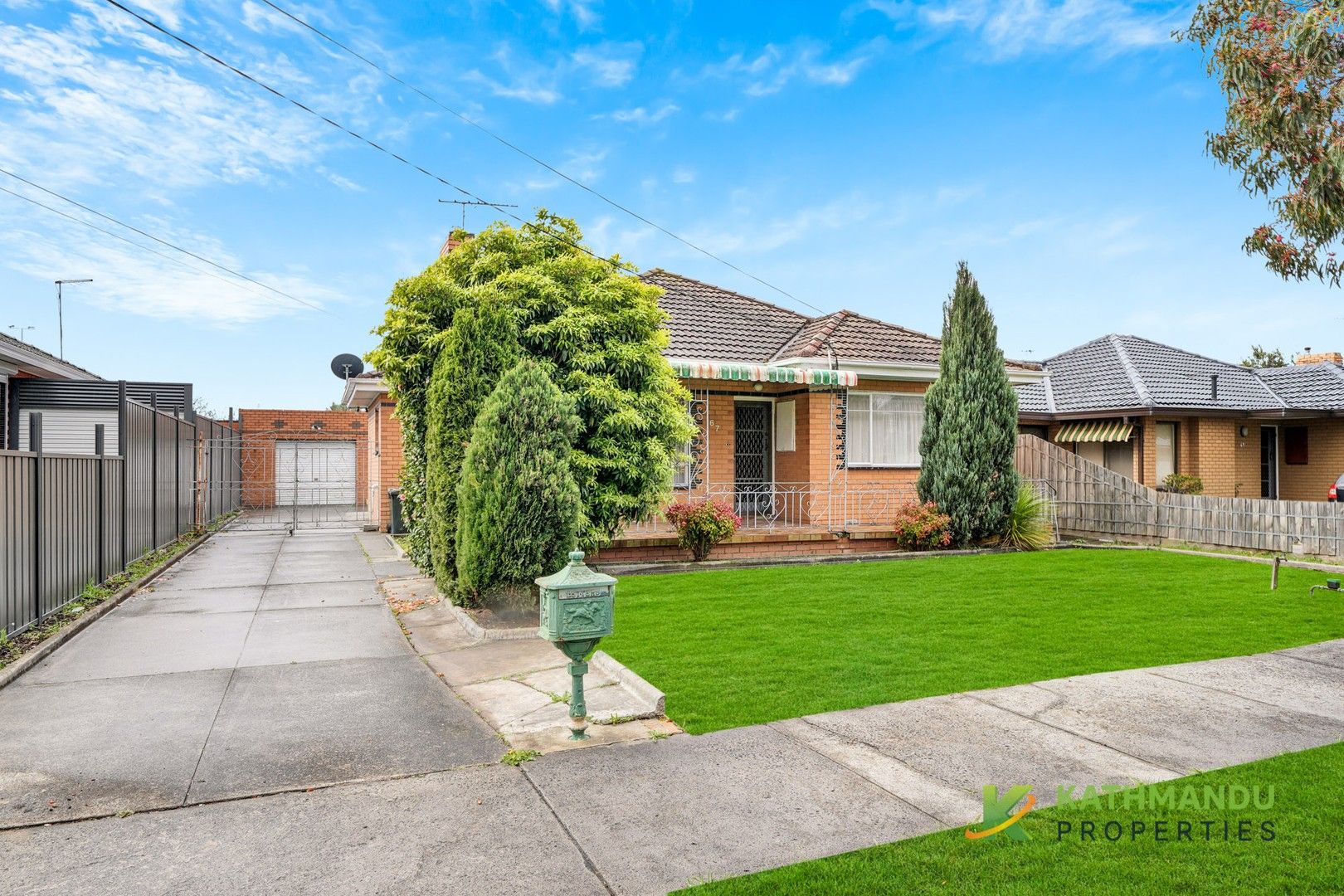 3 bedrooms House in 67 Darebin Boulevard RESERVOIR VIC, 3073