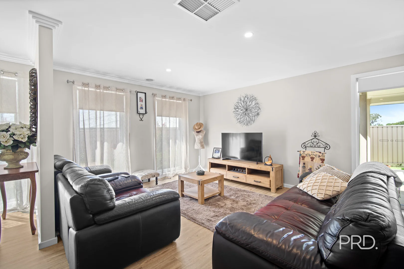 Additional image 5 of Lloyd NSW 2650