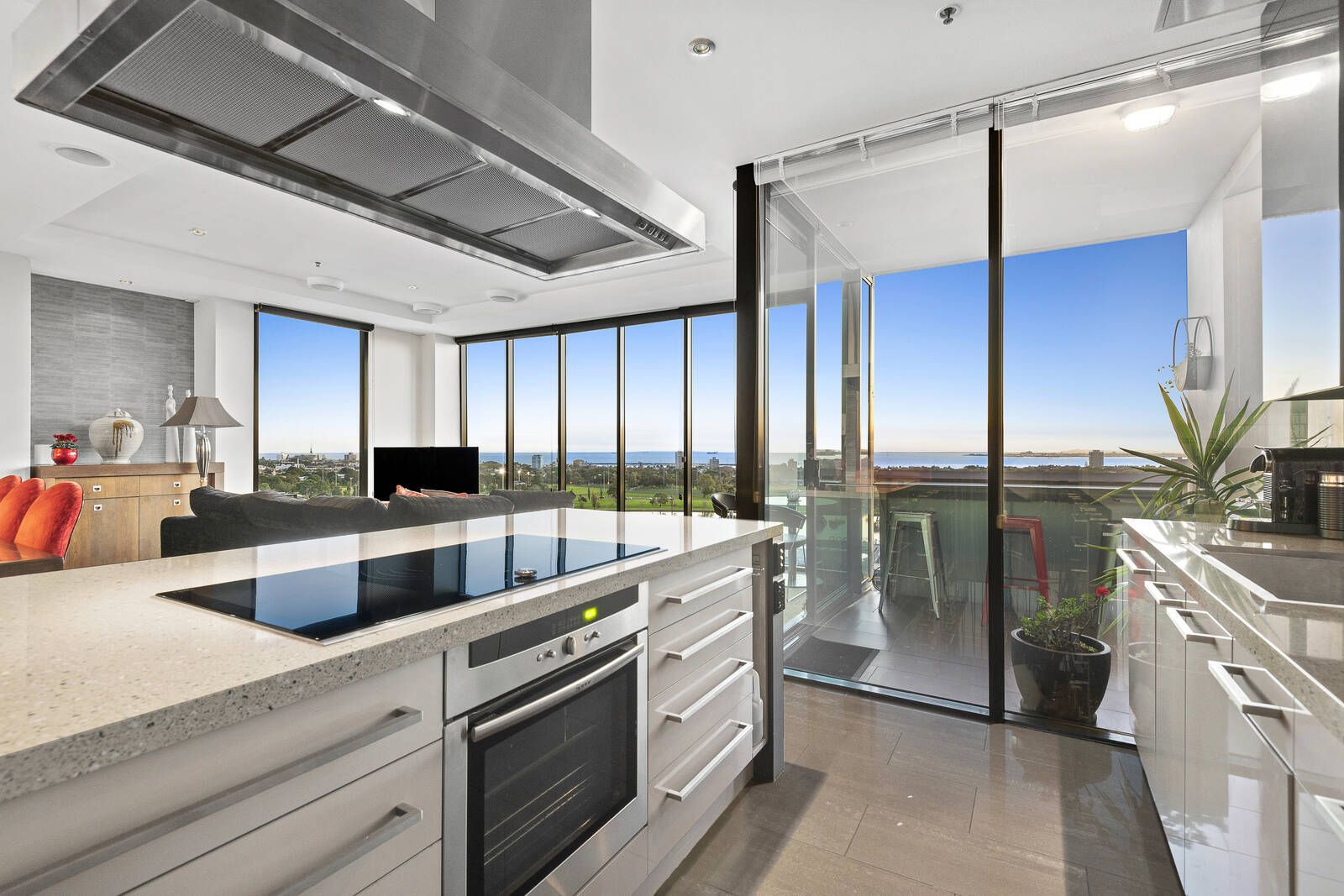 1406/582 St Kilda Road, Melbourne VIC 3004, Image 2