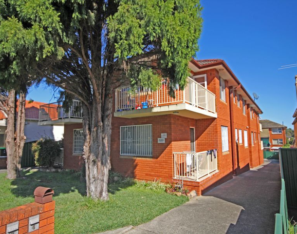 4/26 Garrong Road, Lakemba NSW 2195