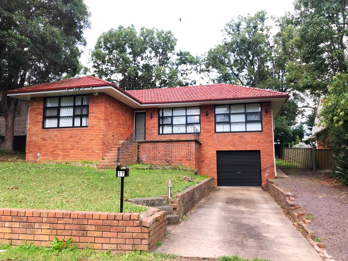 3 bedrooms House in 17 Yattenden Crescent BAULKHAM HILLS NSW, 2153