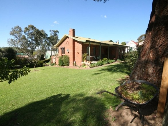 11 Lyons Street, Yea VIC 3717