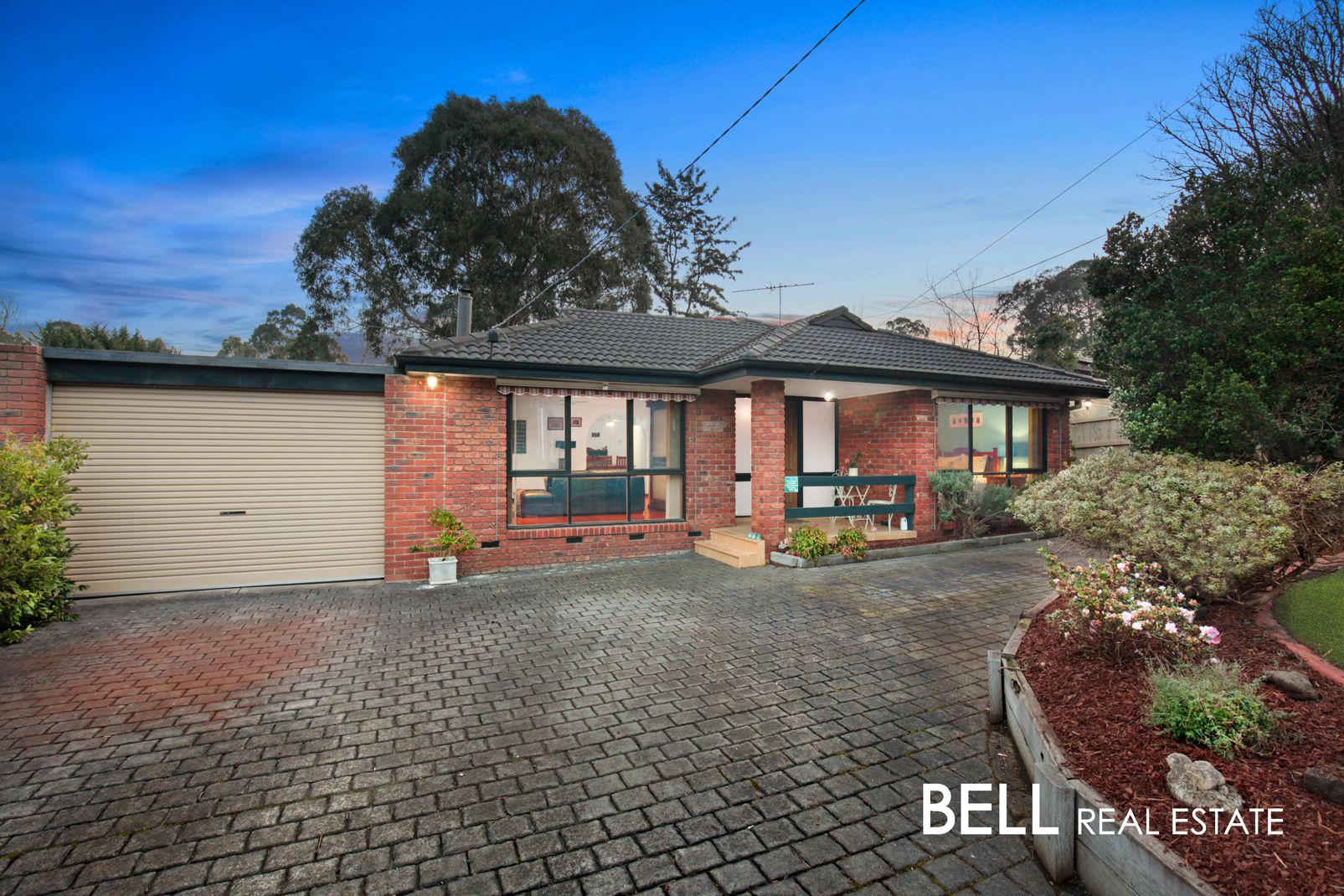13 Ravenswood Court, Montrose Property History & Address Research