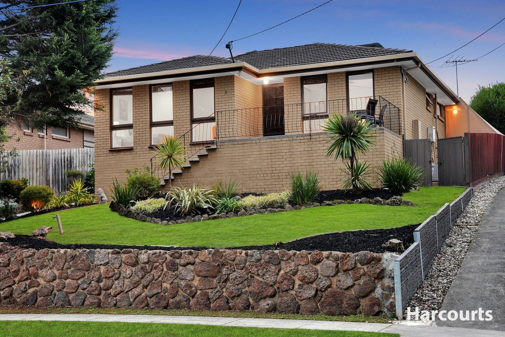 5 Allawah Court, Vermont South VIC 3133, Image 1