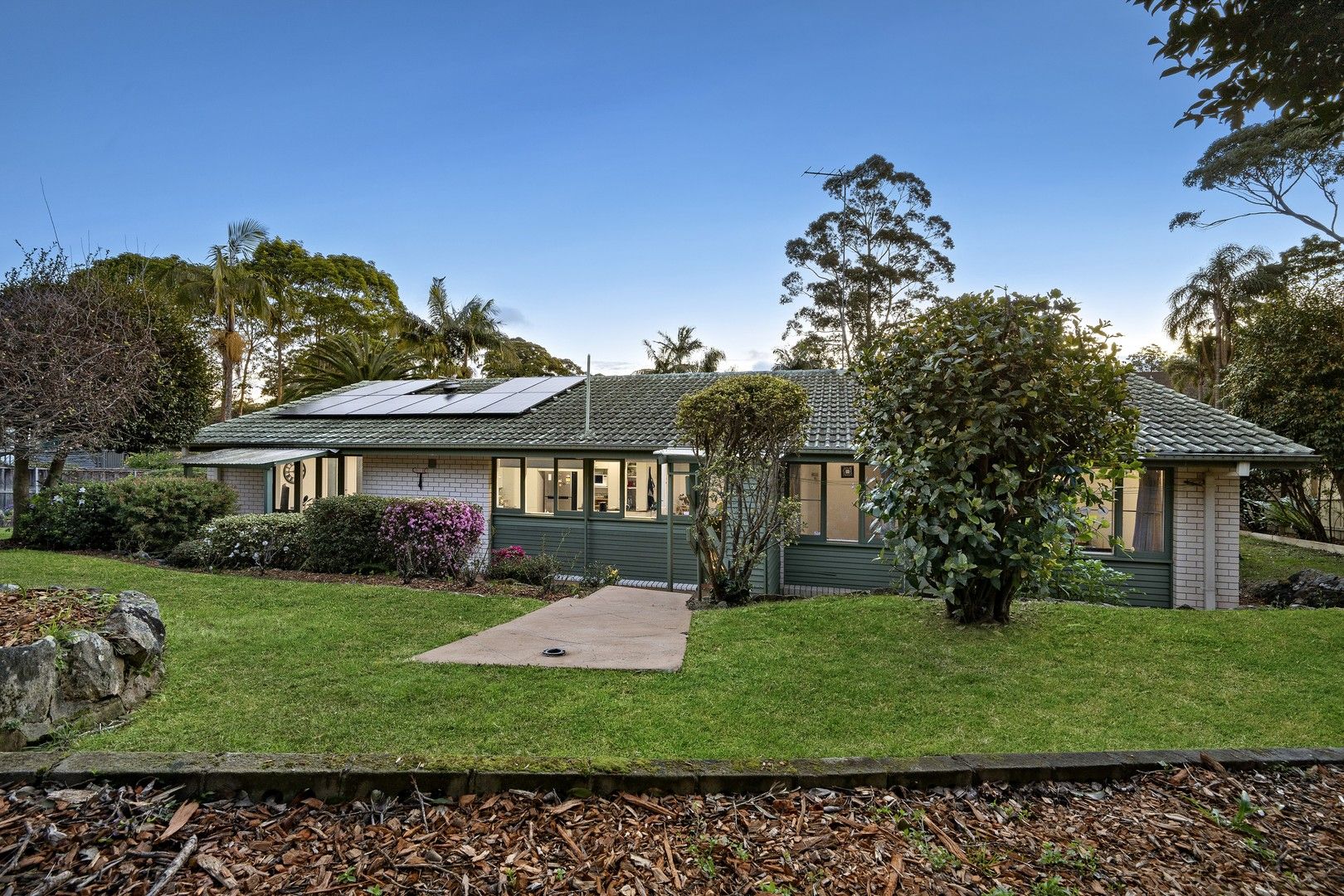 3 bedrooms House in 18A Hinemoa Avenue NORMANHURST NSW, 2076