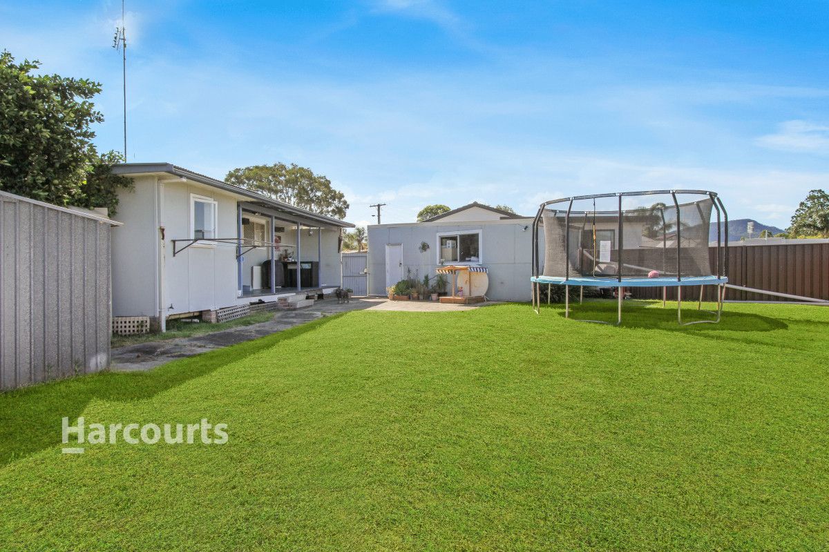 4 Culgoa Crescent, Koonawarra NSW 2530, Image 2