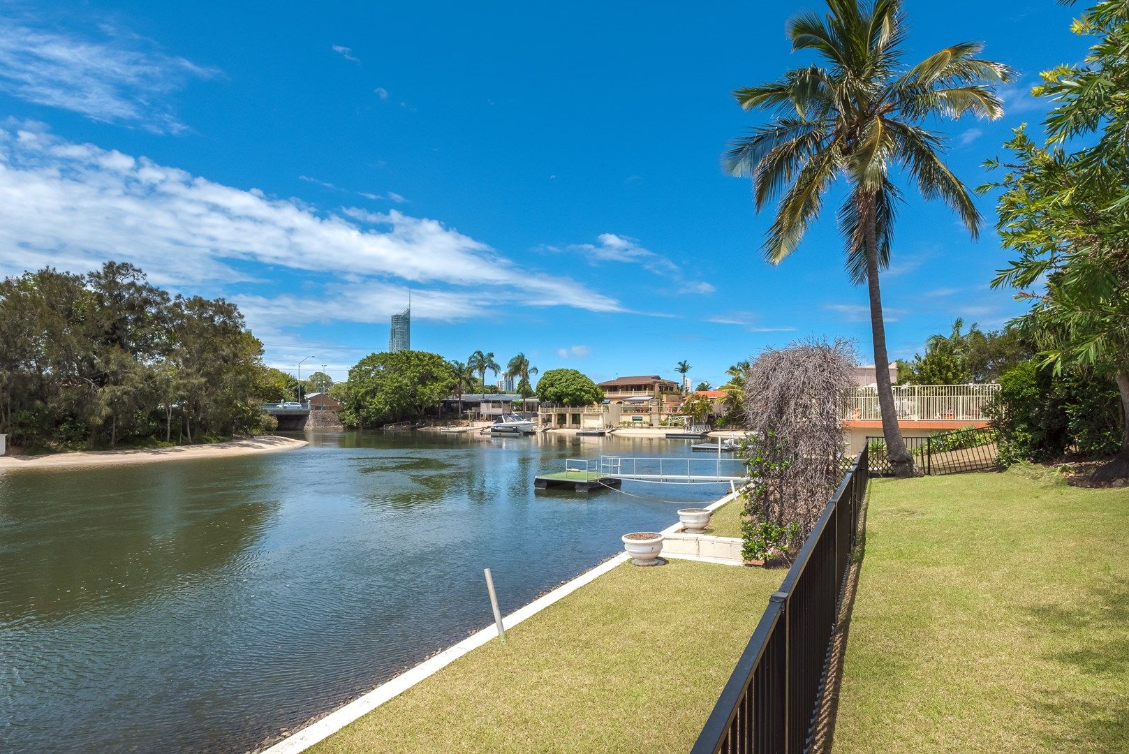 23 Rapallo Avenue, Isle Of Capri QLD 4217, Image 0