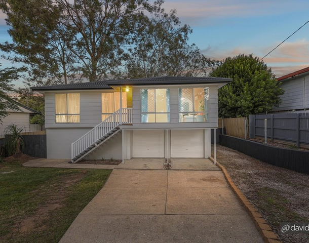 18 Kurwongbah Drive, Petrie QLD 4502