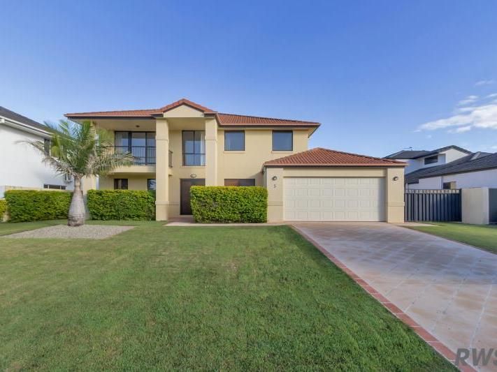 5 Calmwater Cr, Helensvale QLD 4212, Image 0