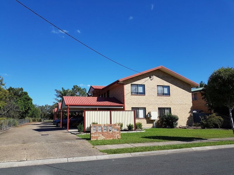 2 bedrooms Townhouse in 1/6 Rogers Crescent CABOOLTURE QLD, 4510