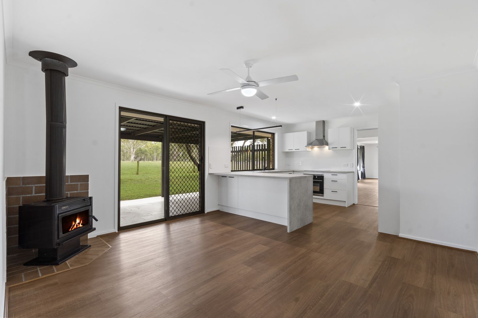 30 Allan Creek Road, Gleneagle QLD 4285, Image 2