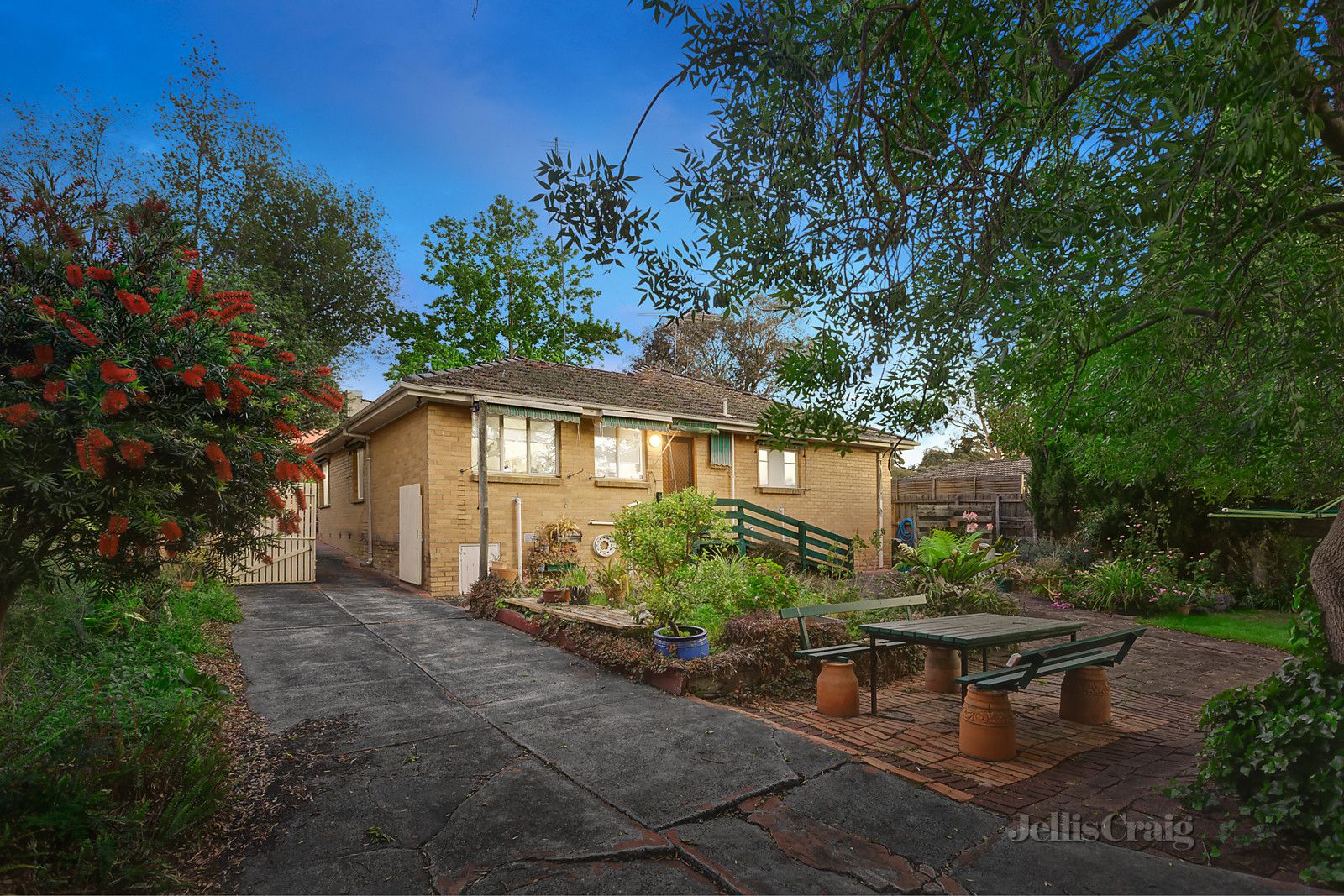 11 Lees Road, Lower Plenty VIC 3093, Image 2