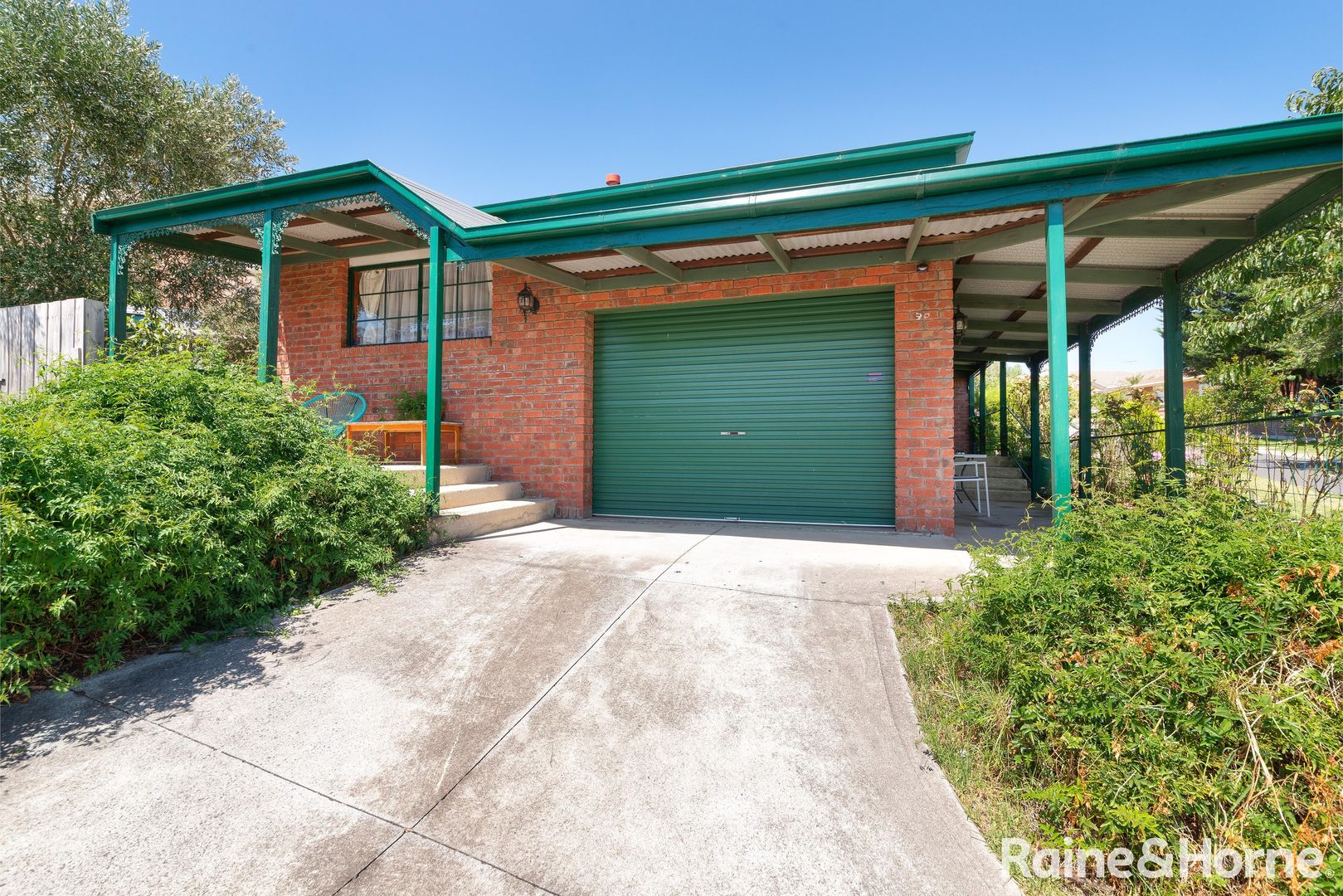 30 Papworth Place, Meadow Heights VIC 3048 Domain