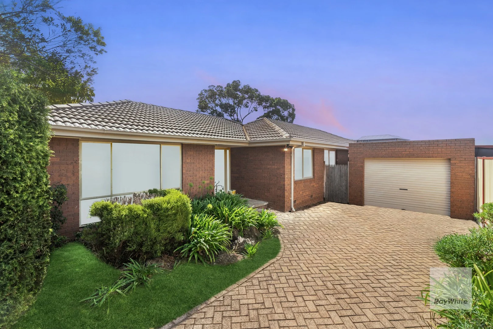 5 Rethel Close, Keilor Downs VIC 3038