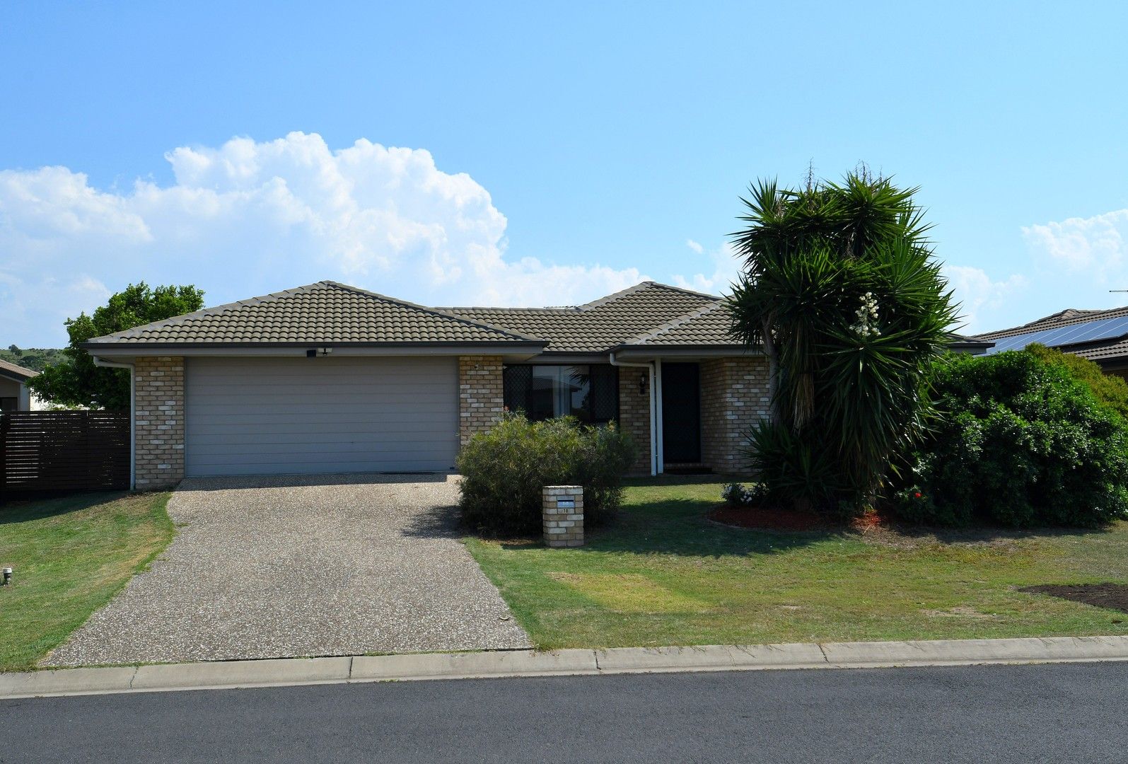 10 Kingfisher Way, Lowood QLD 4311, Image 0