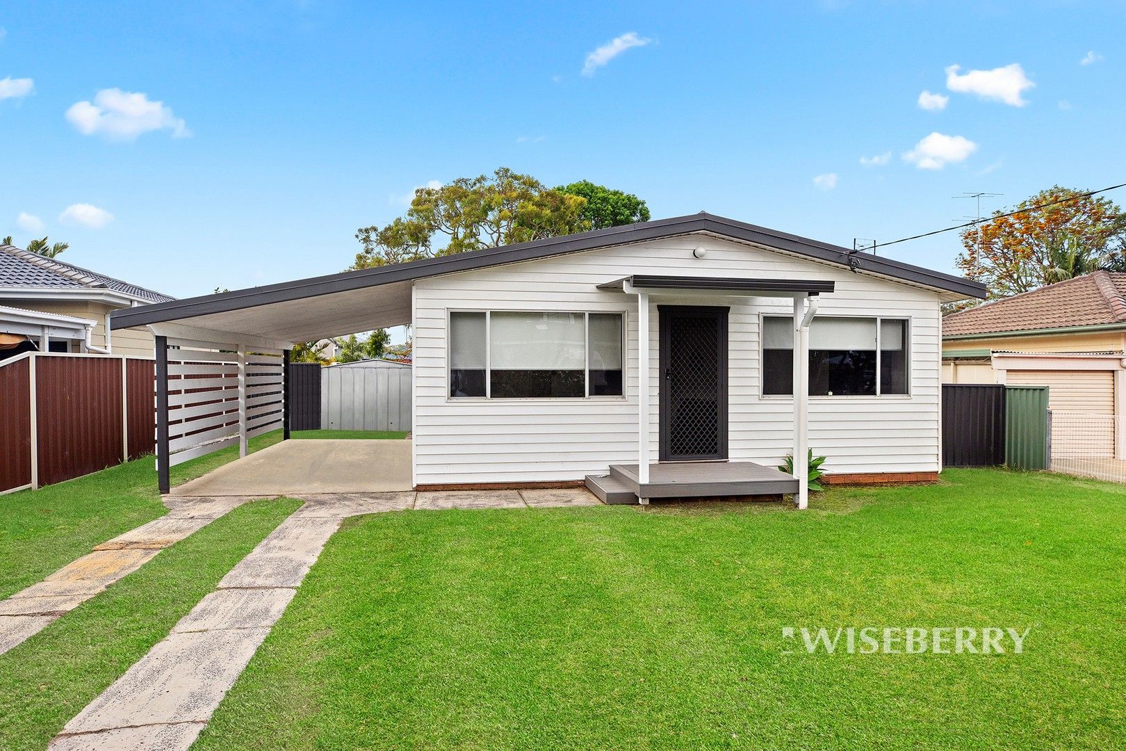 27 Robson Avenue, Gorokan NSW 2263, Image 0