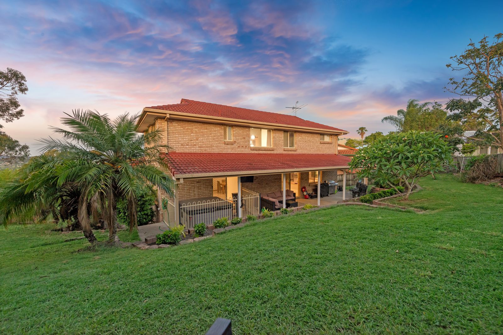 9 Hillside Crescent, Edens Landing QLD 4207, Image 0