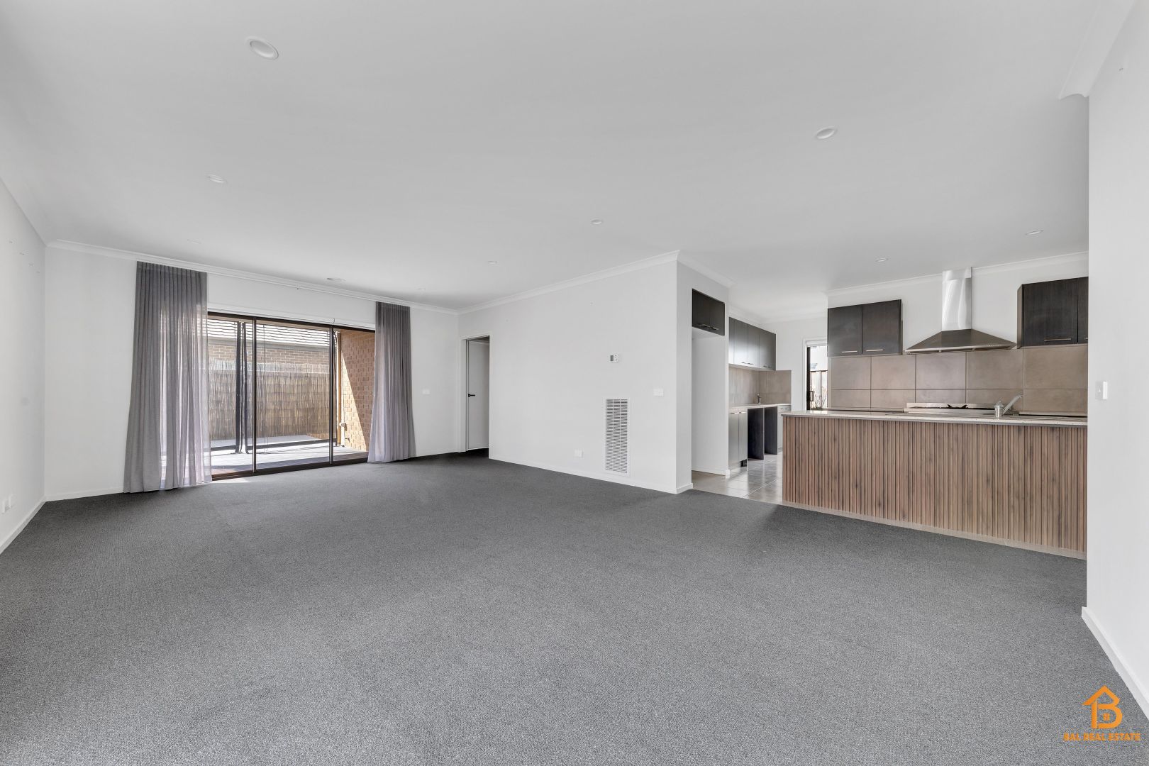 6 Petrolo Street, Truganina VIC 3029, Image 2