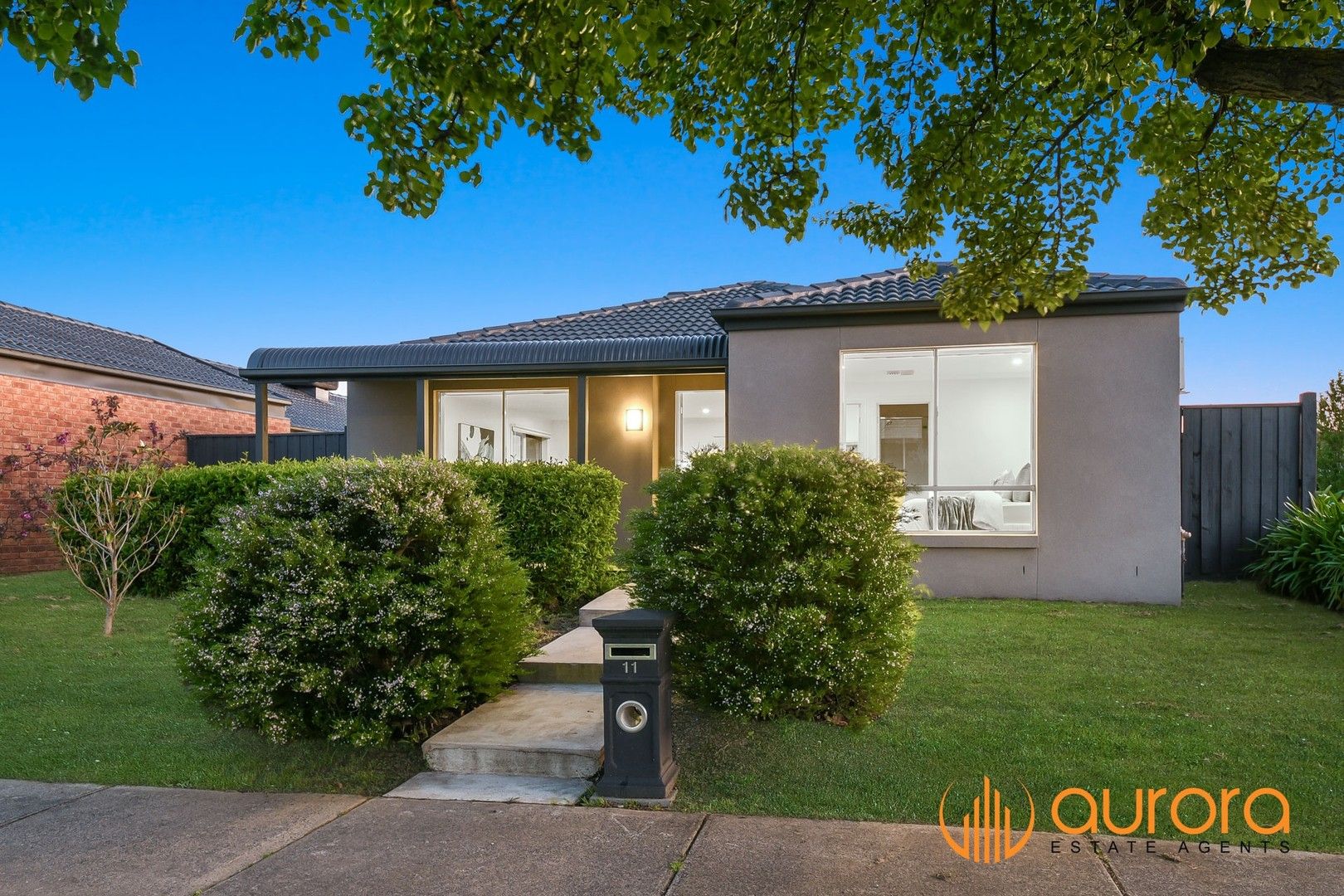 11 Highland Crescent, Narre Warren South VIC 3805