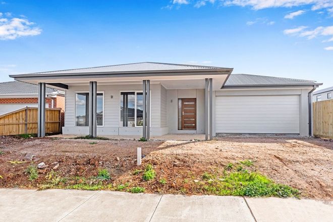 Picture of 7 Rochester Crescent, EYNESBURY VIC 3338