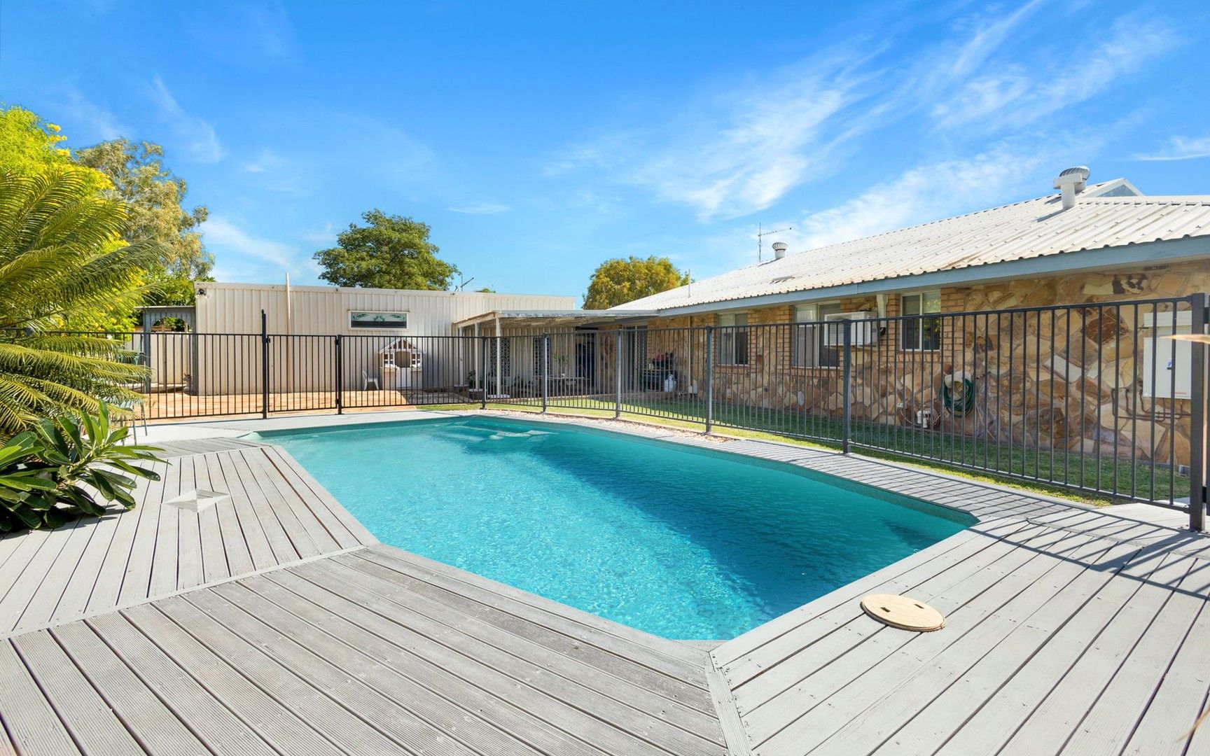 3 bedrooms House in 10 Cowan Way PEGS CREEK WA, 6714