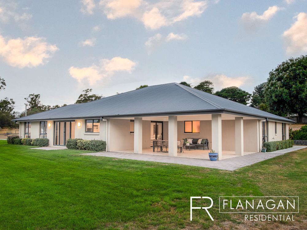 5 bedrooms House in 75 Ridge Rd LEGANA TAS, 7277