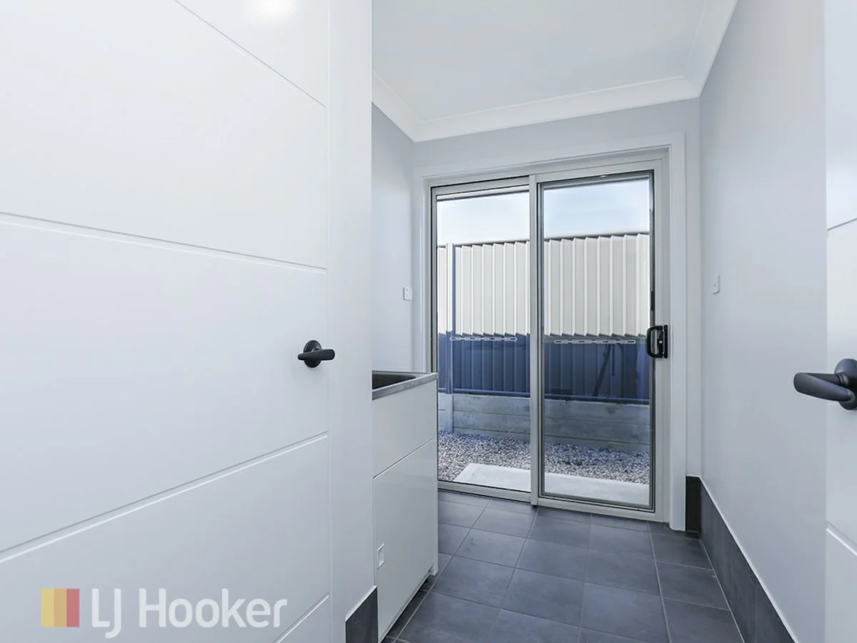 Additional image 11 of 28 Explorers Way, Westdale NSW 2340