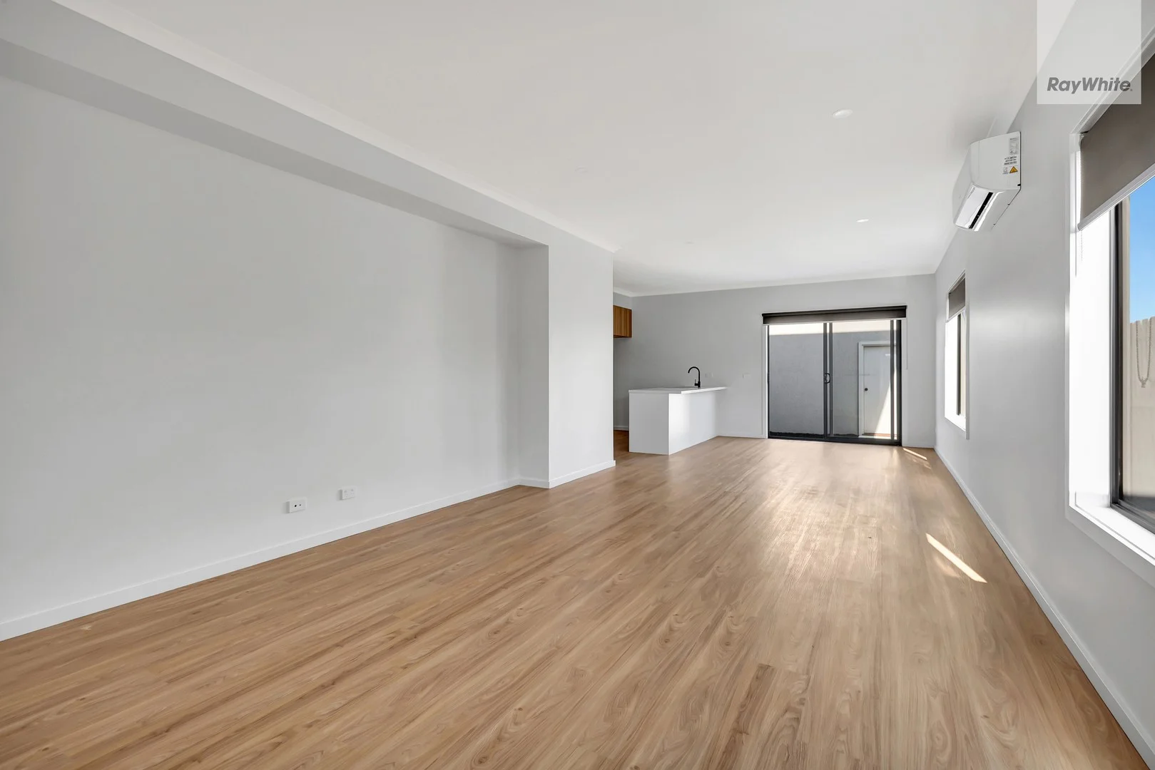 22 Pine Cone Walk, Fraser Rise VIC 3336