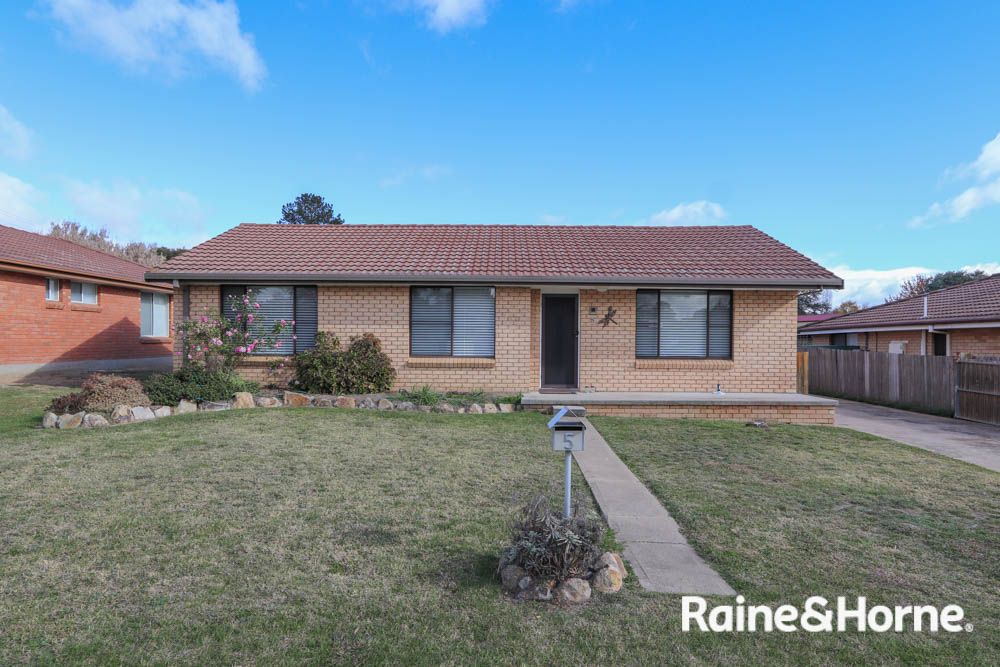 5 Willman Place, South Bathurst NSW 2795, Image 0