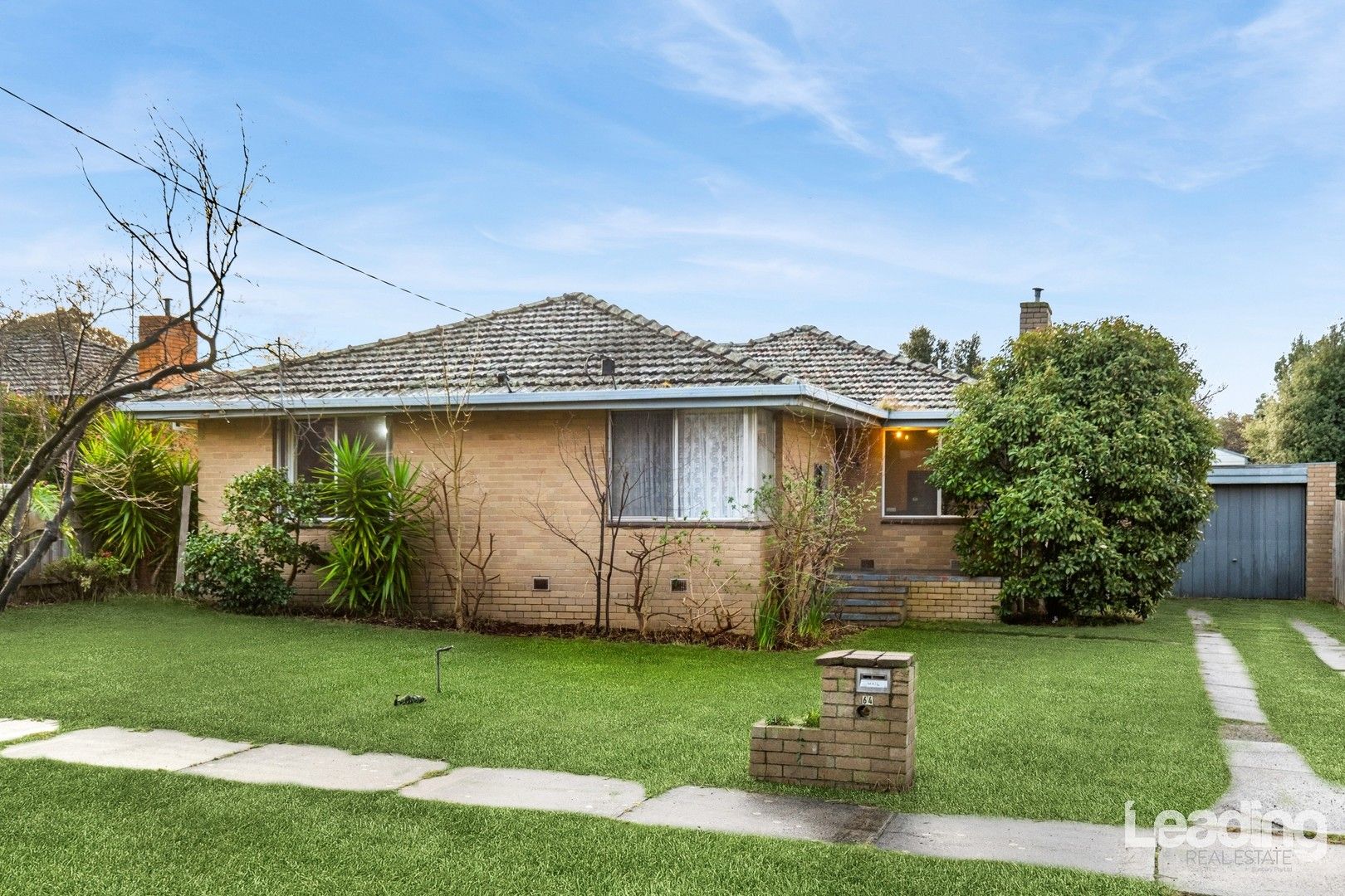 4 bedrooms House in 64 Dobell Avenue SUNBURY VIC, 3429