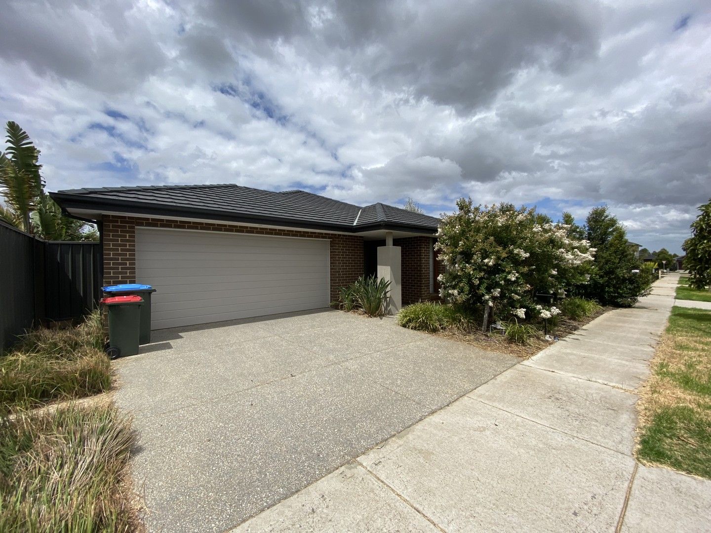 4 bedrooms House in 5 Isdell Street TARNEIT VIC, 3029