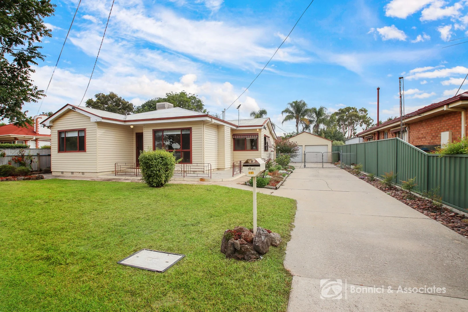 542 Sanders Road, Lavington NSW 2641