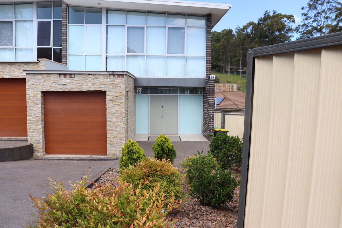 3 bedrooms Duplex in 8a Fauna Place WATANOBBI NSW, 2259