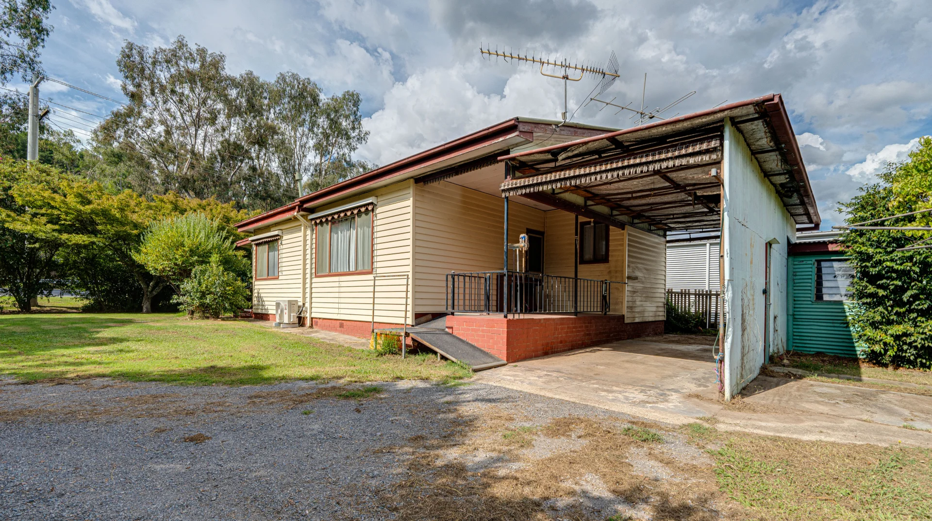 Additional image 2 of 42 Great Alpine Road, Myrtleford VIC 3737