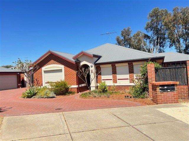 3 bedrooms House in 1/66 Bennett Brook Circle GREENFIELDS WA, 6210