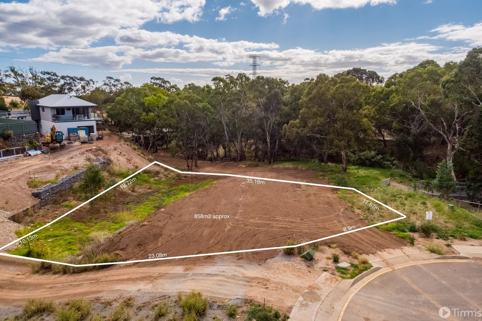 19 Kalev Court, Happy Valley SA 5159, Image 2